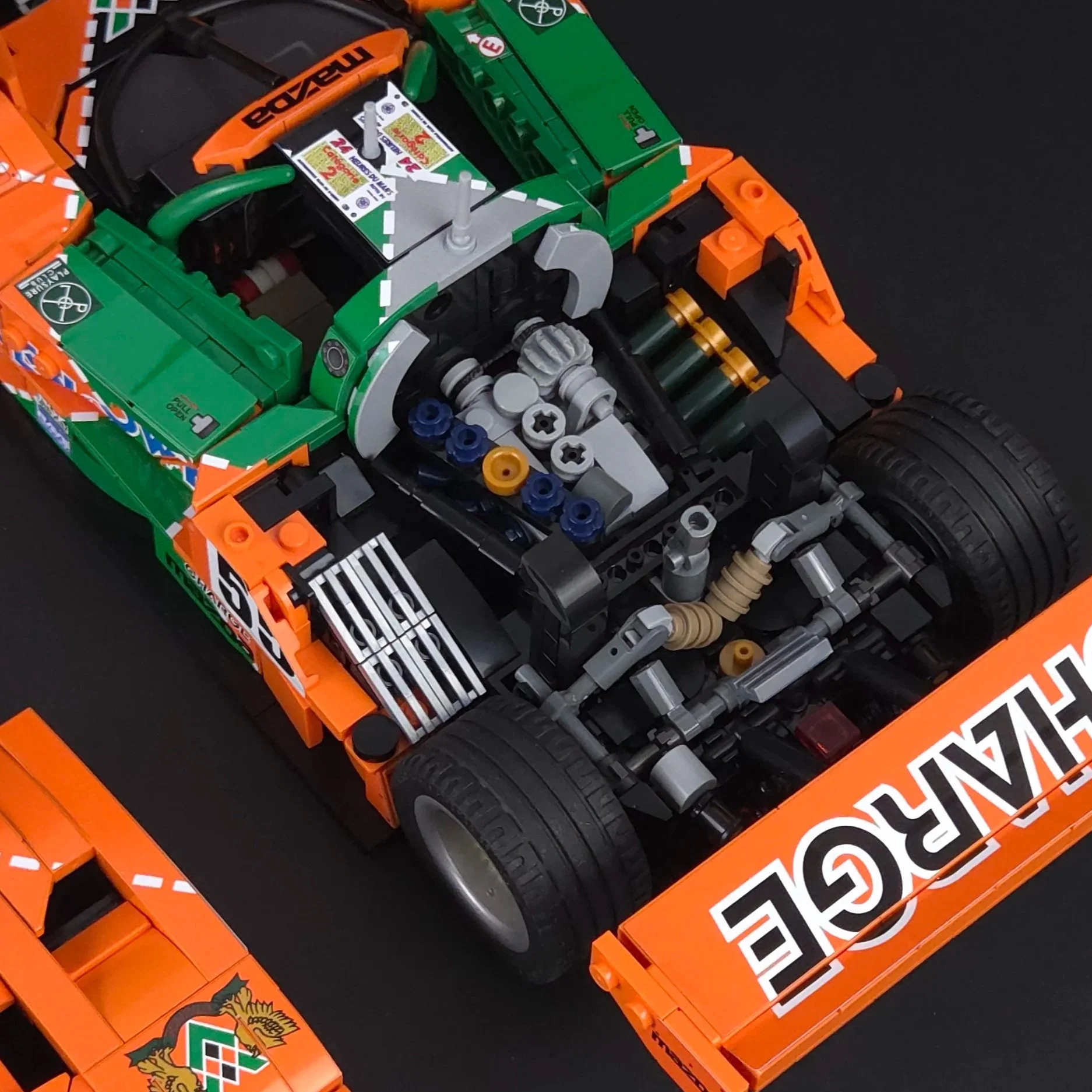 Mazda 787B [Renown - livery] - Instructions — Pingubricks